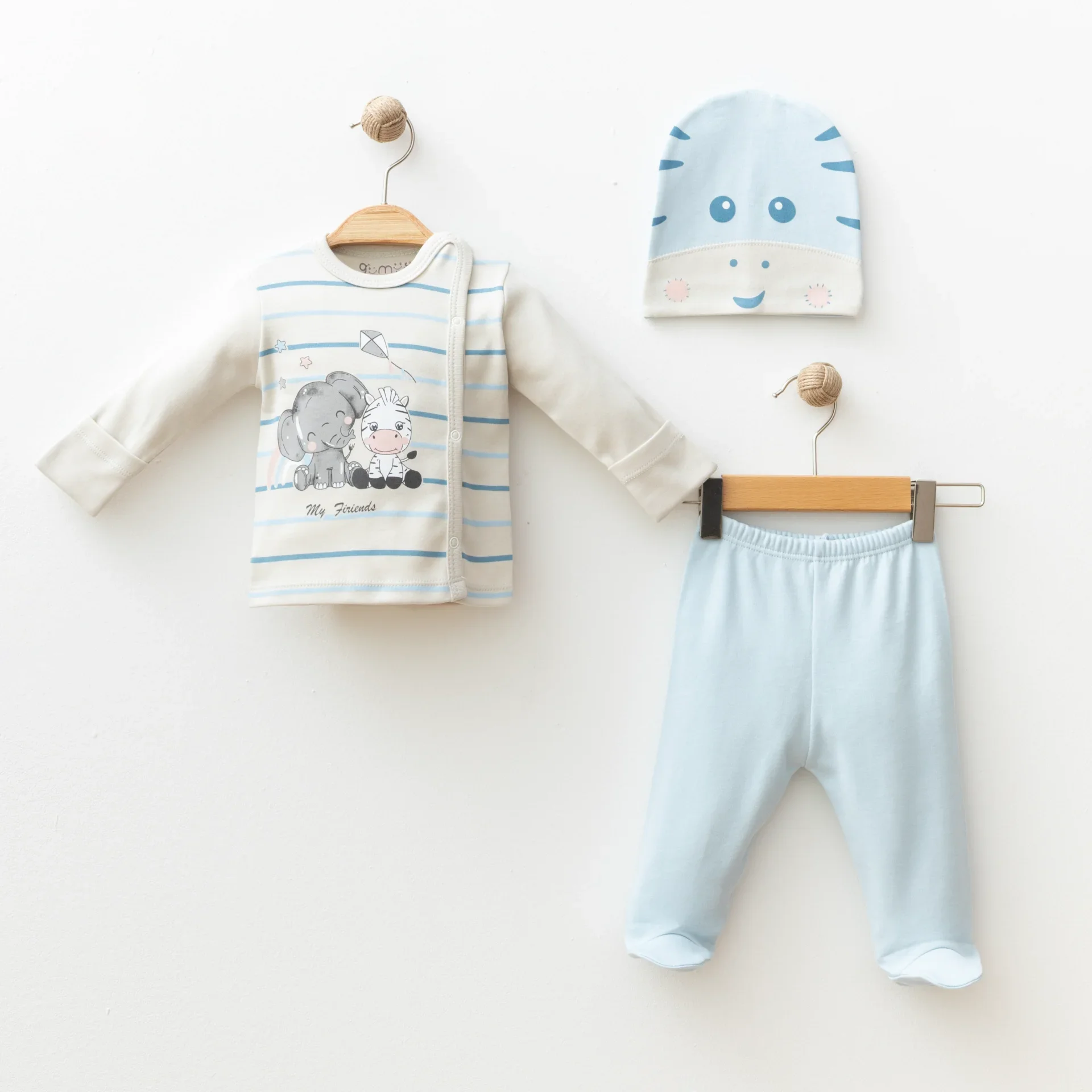 ERKEK BEBEK 3 LÜ SET ÇİZGİLİ ZÜRAFA BASKILI