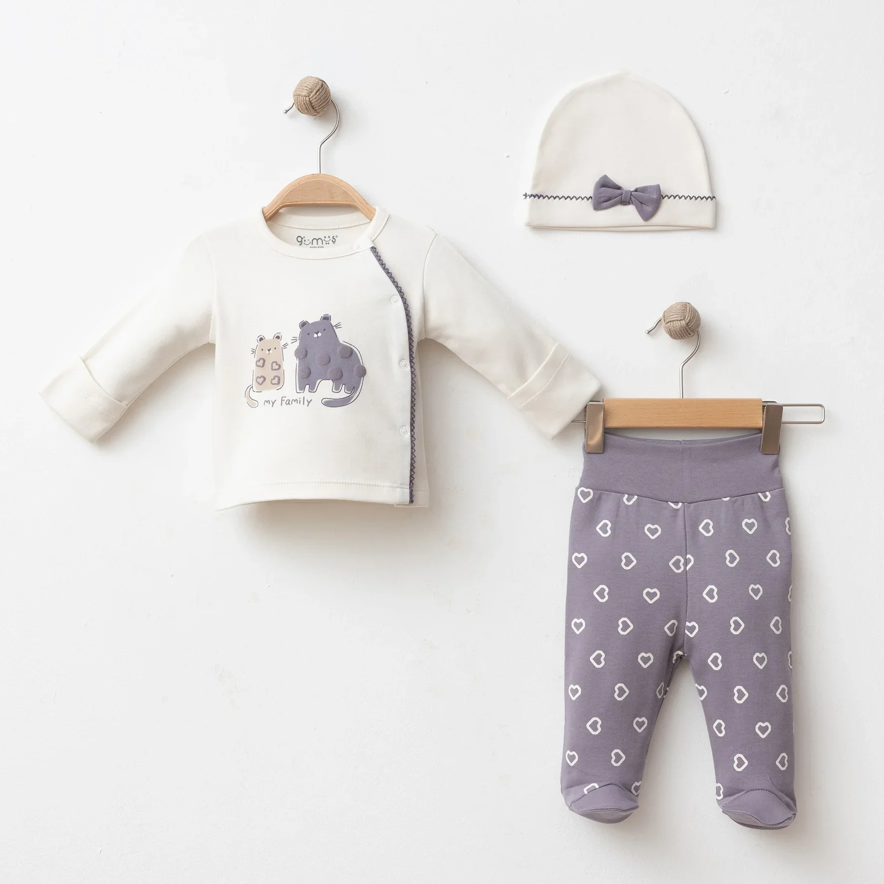 KIZ BEBEK 3 LÜ SET KABARTMALI KEDİ BASKILI