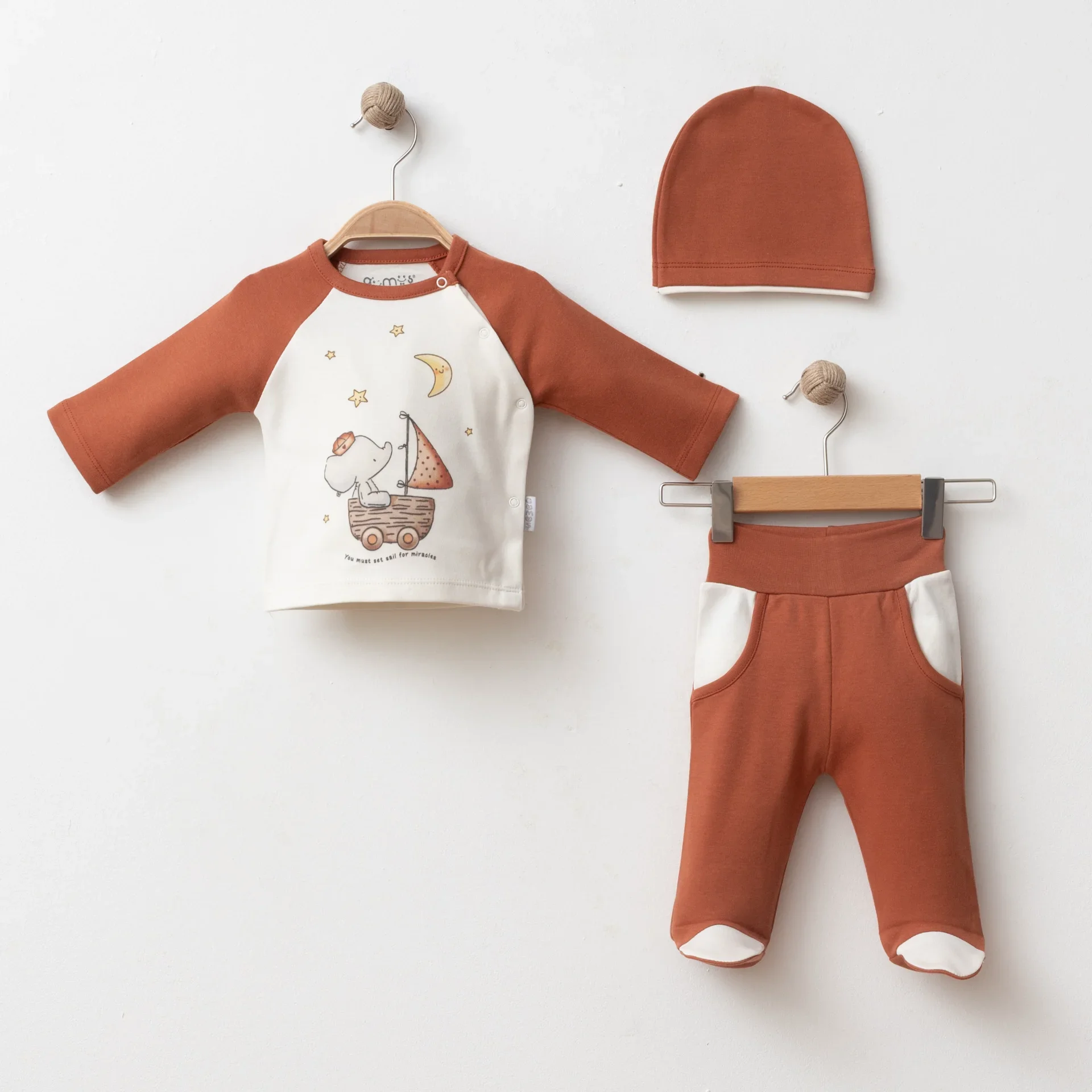 ERKEK BEBEK 3 LÜ SET YELKENLİ FİL BASKILI